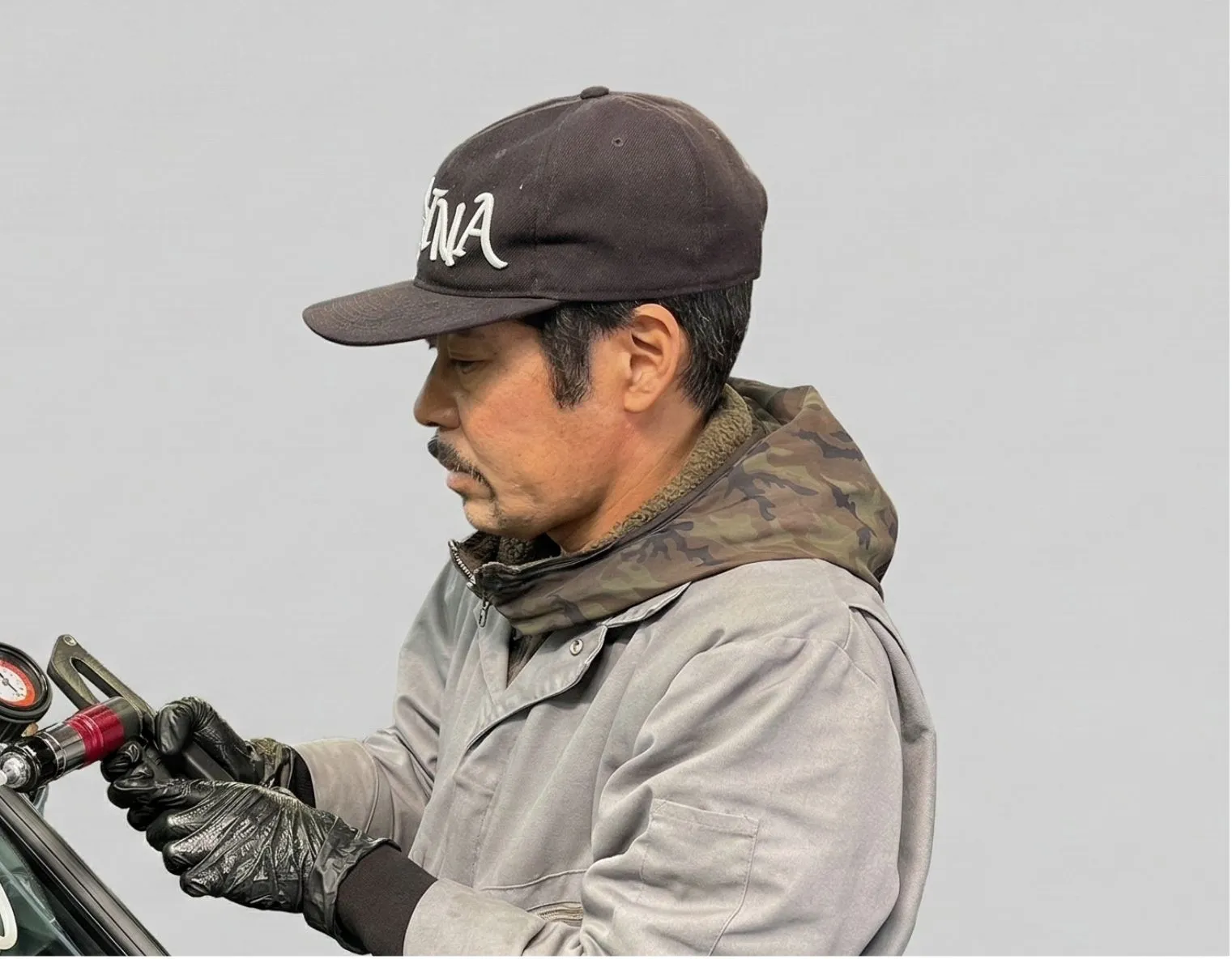 施工に取り組む現場主任 杉山寿